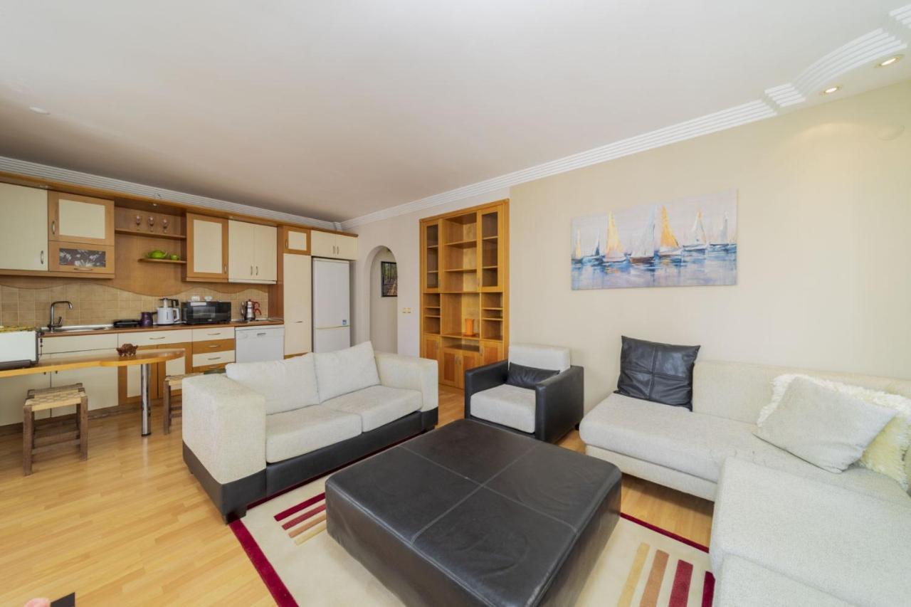 Cozy Flat With Balcony Close To Konyaalti Daire *